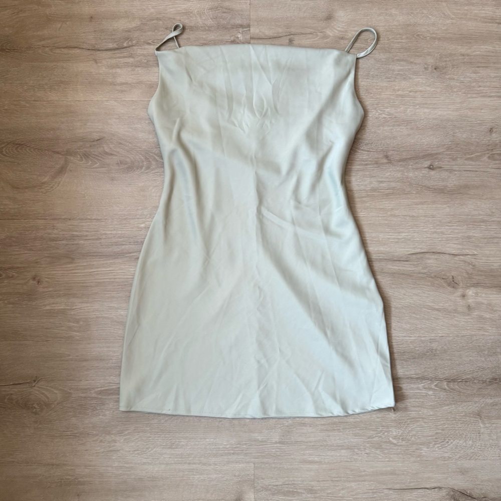 Urban outfitters Mallory Cowl Neck Slip Dress SZ M NWT - Picture 3 of 7